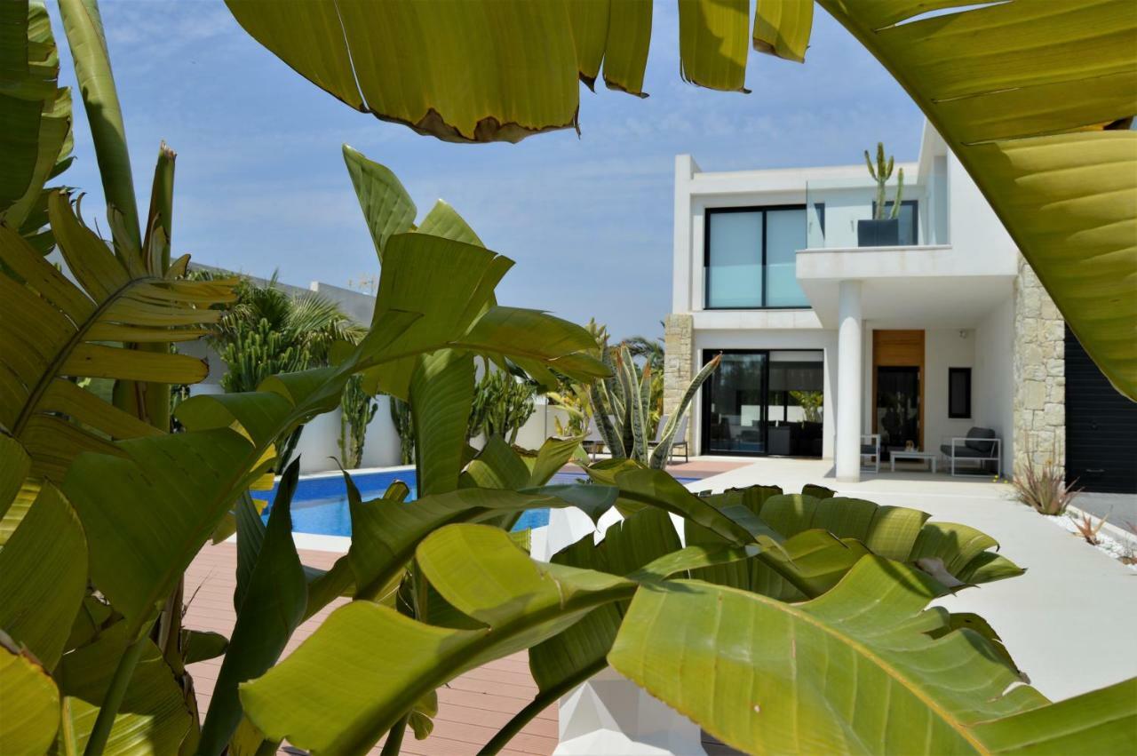 Villa With Private Pool Llobregales Exterior photo